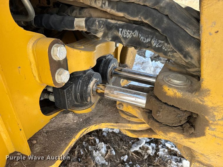 image for item FB0657 2017 Caterpillar 420F2 IT backhoe