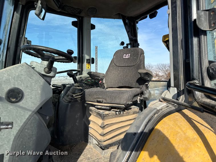 image for item FB0657 2017 Caterpillar 420F2 IT backhoe