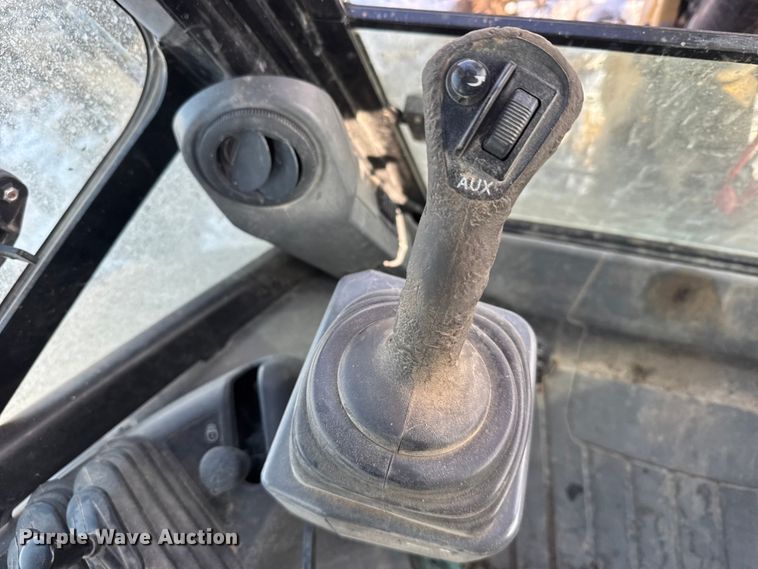 image for item FB0657 2017 Caterpillar 420F2 IT backhoe