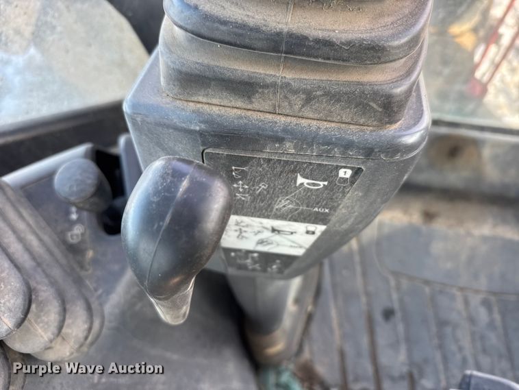 image for item FB0657 2017 Caterpillar 420F2 IT backhoe