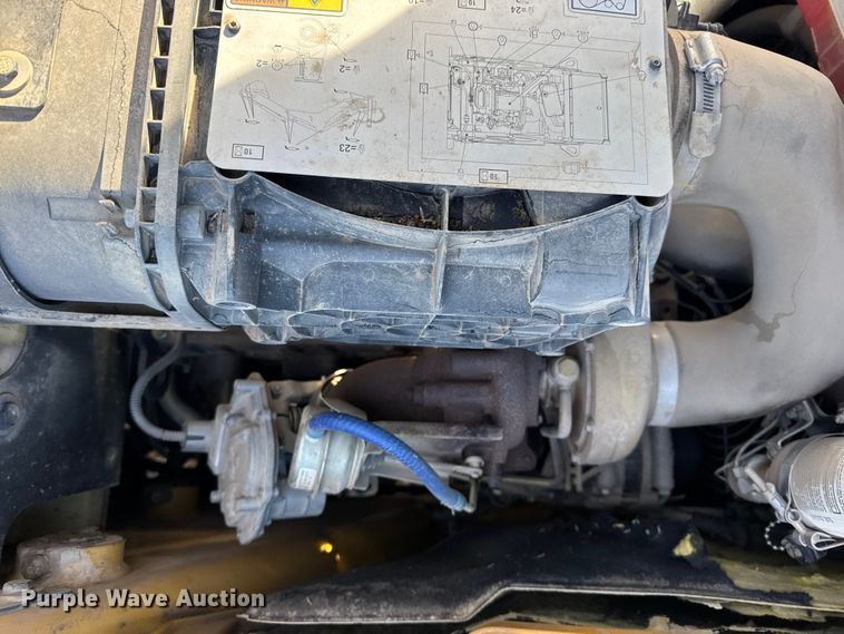 image for item FB0657 2017 Caterpillar 420F2 IT backhoe