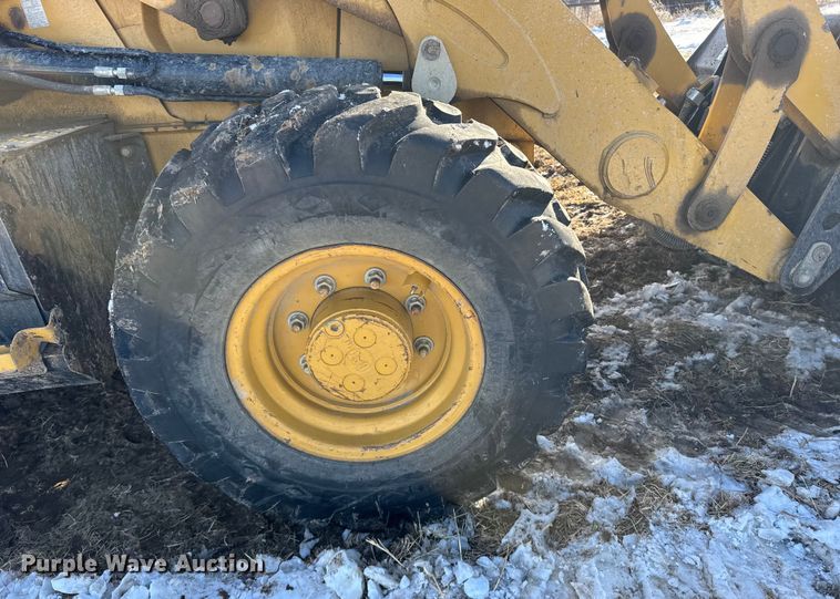 image for item FB0657 2017 Caterpillar 420F2 IT backhoe