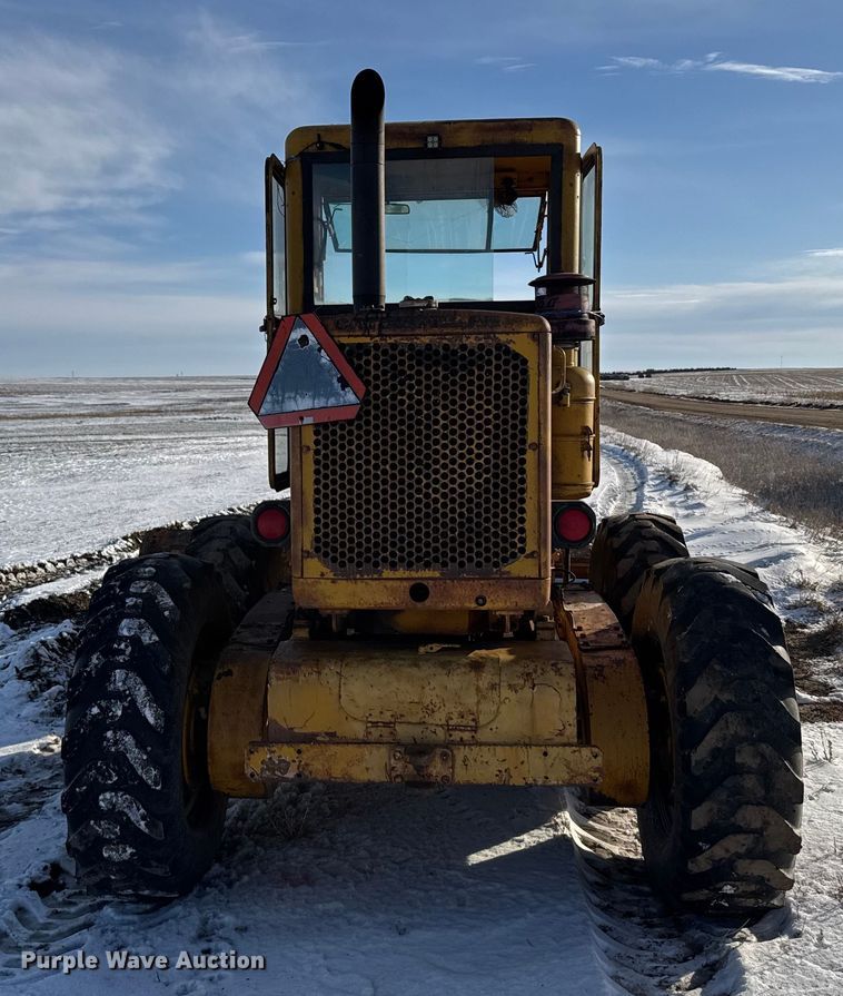 image for item FB0660 1962 Caterpillar 14D motor grader