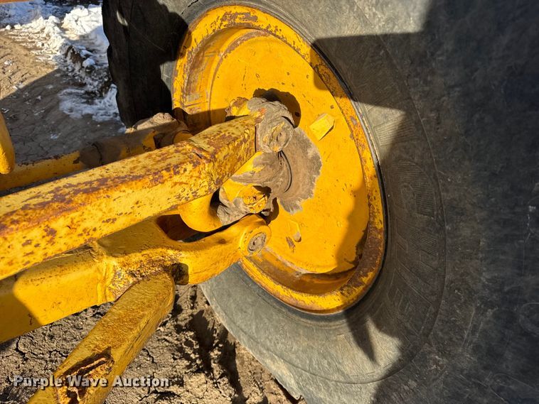 image for item FB0660 1962 Caterpillar 14D motor grader