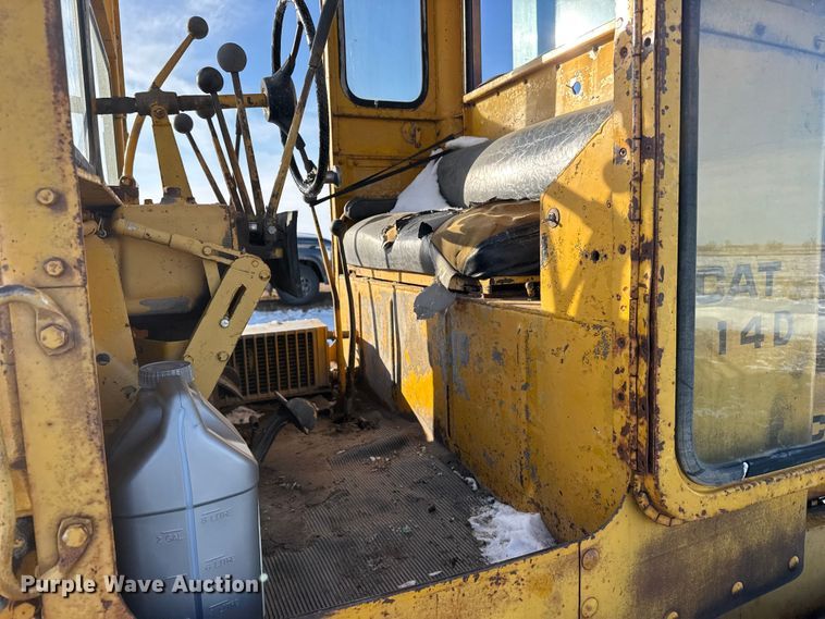 image for item FB0660 1962 Caterpillar 14D motor grader