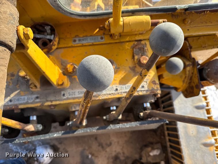 image for item FB0660 1962 Caterpillar 14D motor grader