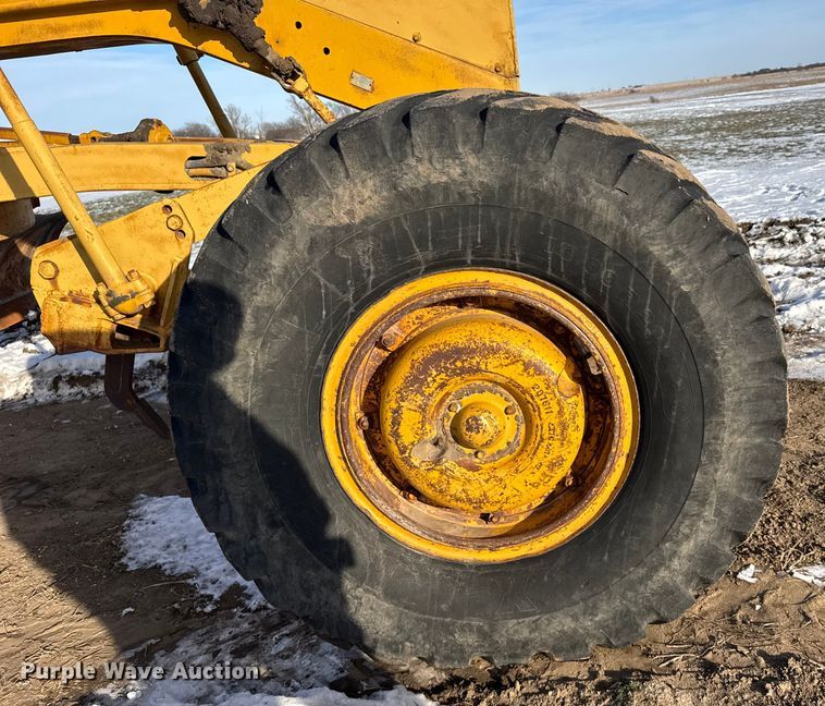 image for item FB0660 1962 Caterpillar 14D motor grader