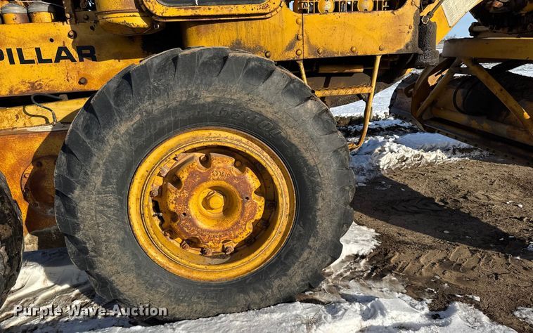 image for item FB0660 1962 Caterpillar 14D motor grader