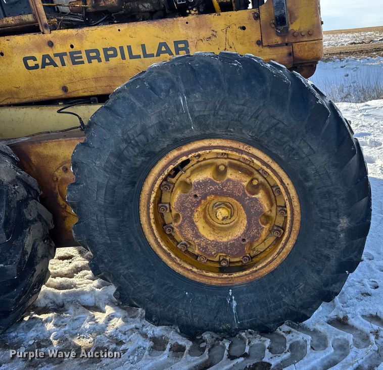 image for item FB0660 1962 Caterpillar 14D motor grader