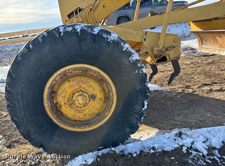 image for item FB0660 1962 Caterpillar 14D motor grader