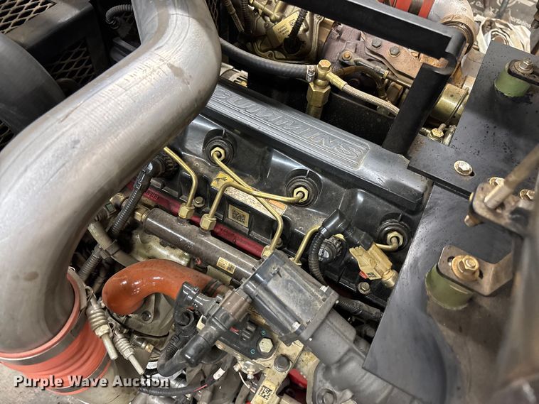 image for item FB2966 Boss 4040 generator