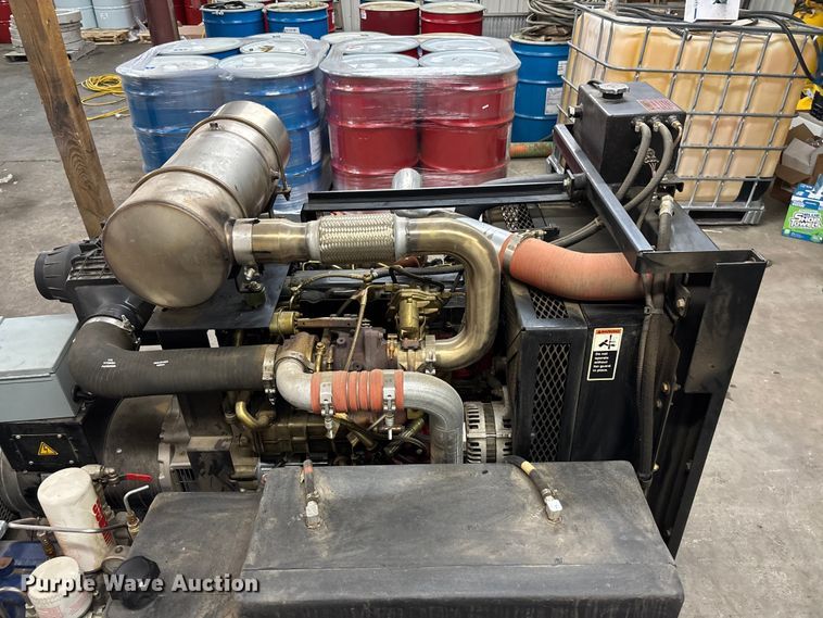 image for item FB2966 Boss 4040 generator