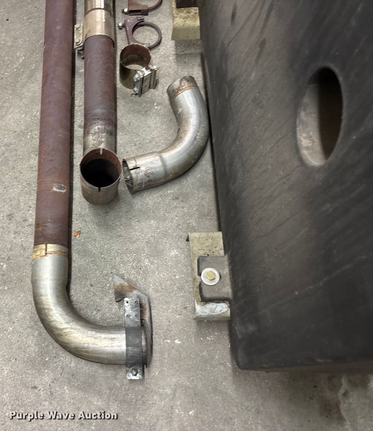 image for item FB2966 Boss 4040 generator