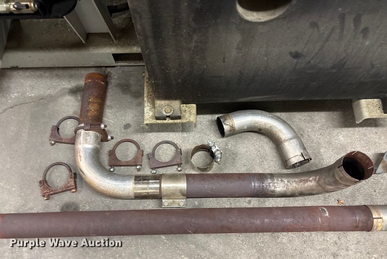 image for item FB2966 Boss 4040 generator