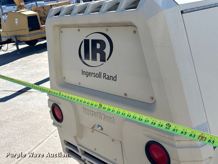 image for item FB3475 2010 Doosan IPI8OWUD-T4I air compressor