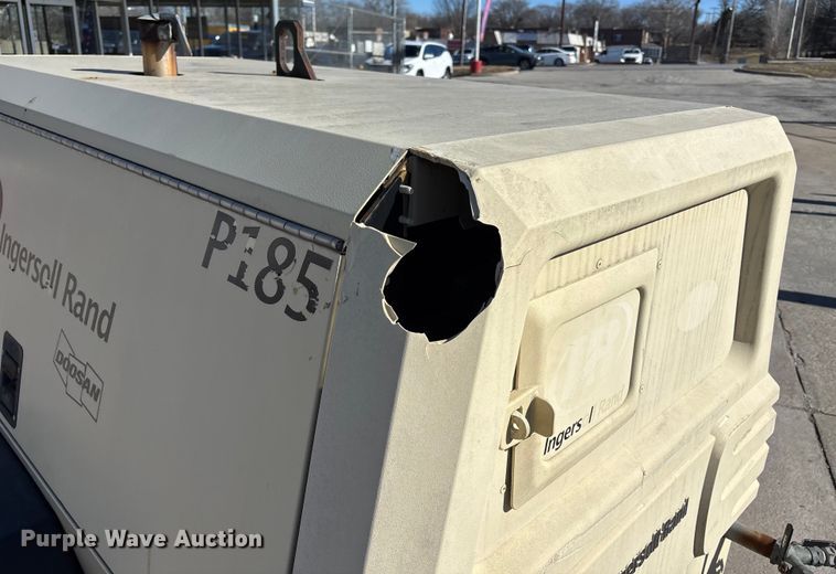 image for item FB3475 2010 Doosan IPI8OWUD-T4I air compressor