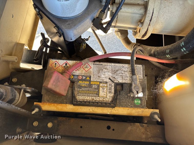 image for item FB3475 2010 Doosan IPI8OWUD-T4I air compressor