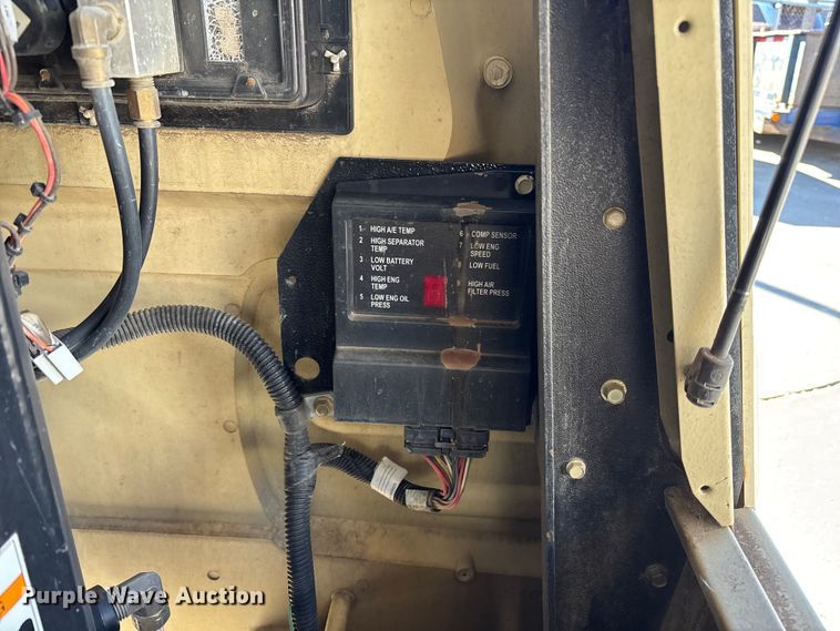 image for item FB3475 2010 Doosan IPI8OWUD-T4I air compressor