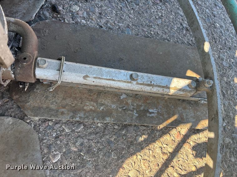 image for item FB5467 2017 Multiquip HHNG5 power trowel