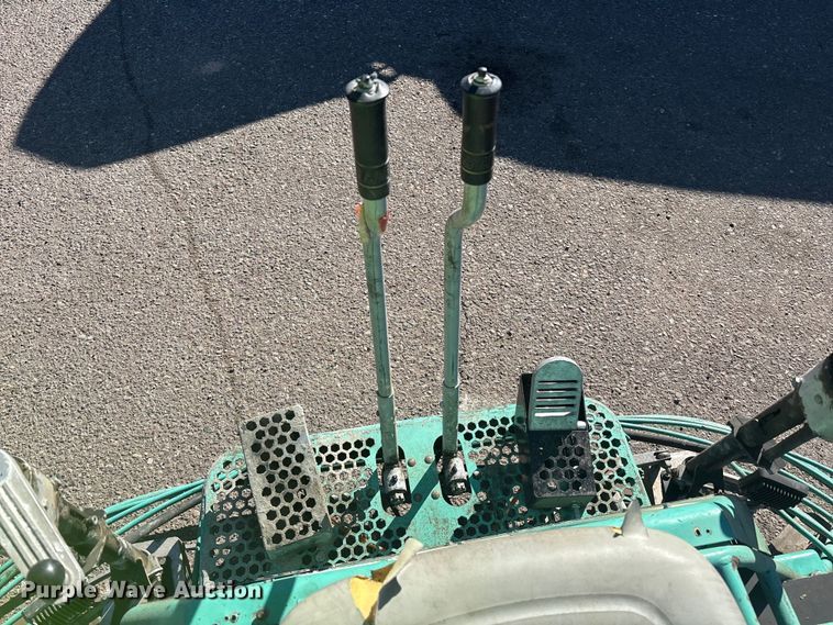 image for item FB5467 2017 Multiquip HHNG5 power trowel