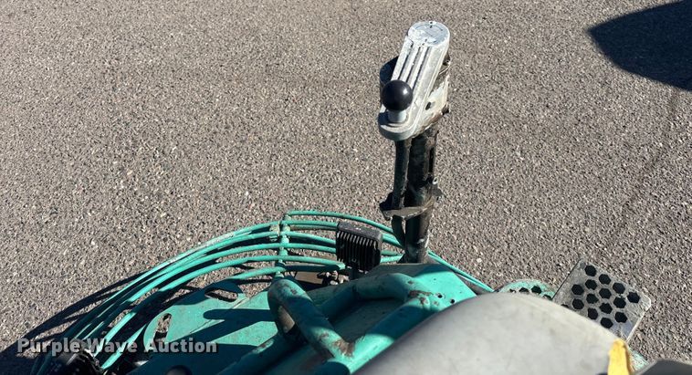 image for item FB5467 2017 Multiquip HHNG5 power trowel