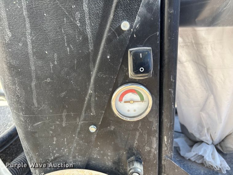 image for item FB5473 (3) dust extractors