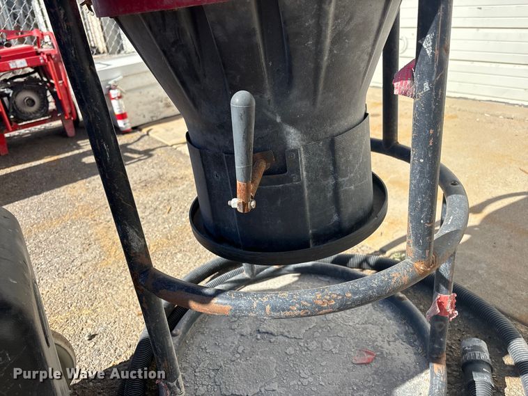 image for item FB5473 (3) dust extractors