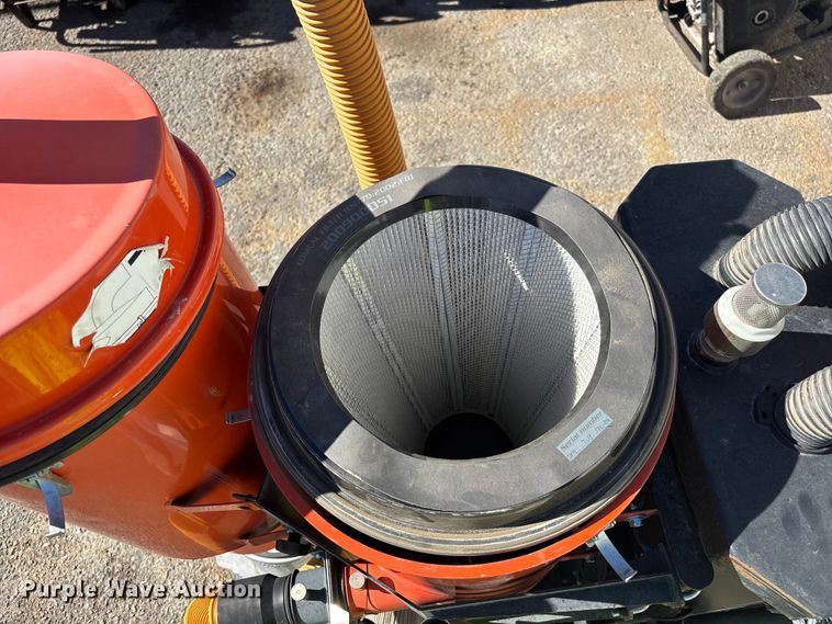 image for item FB5473 (3) dust extractors