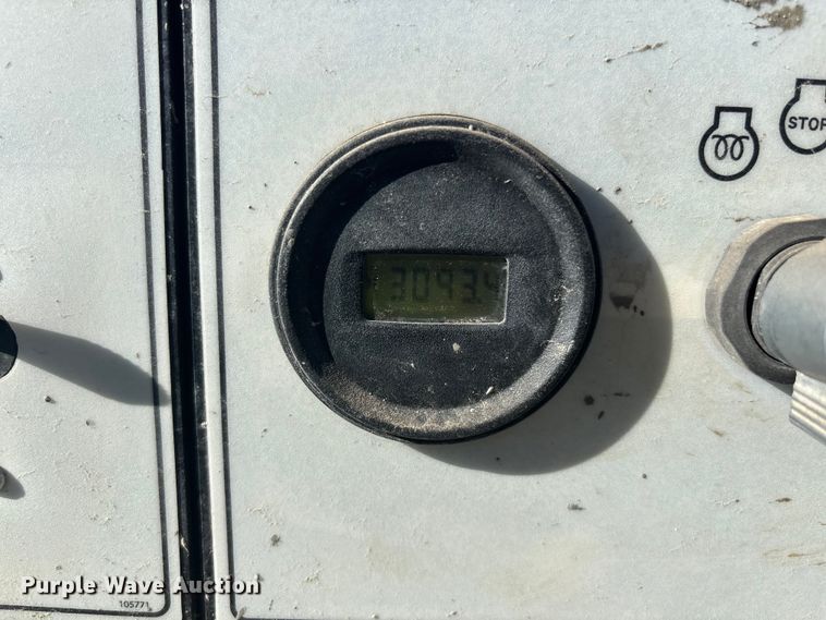 image for item FB5475 2023 Allmand Night Lite Pro II light plant