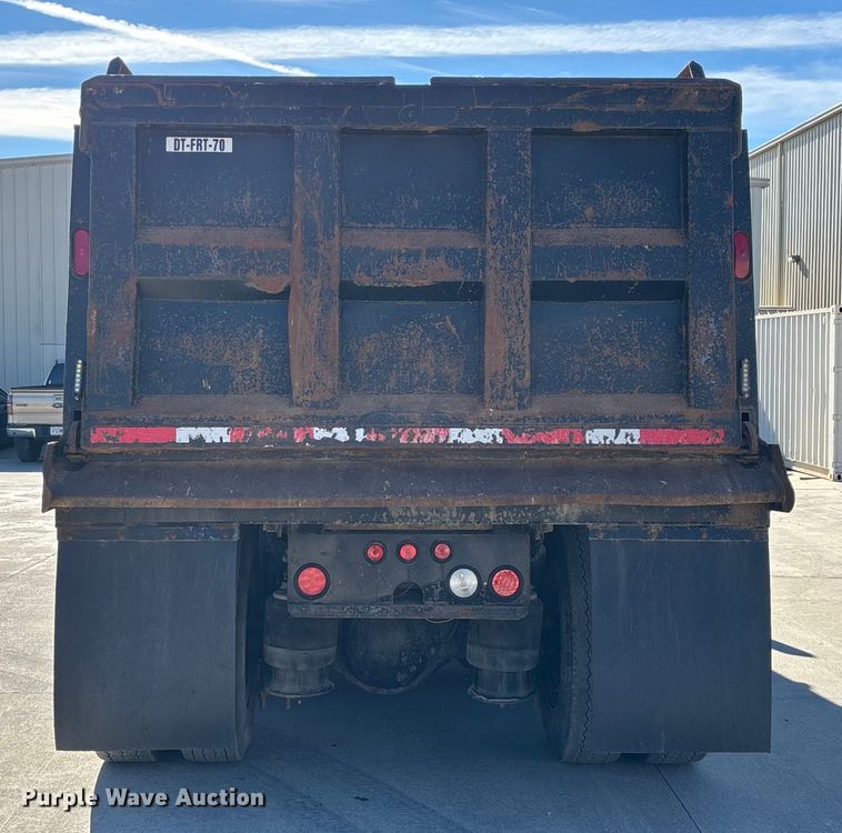 image for item FG0017 2013 Freightliner Cascadia dump truck