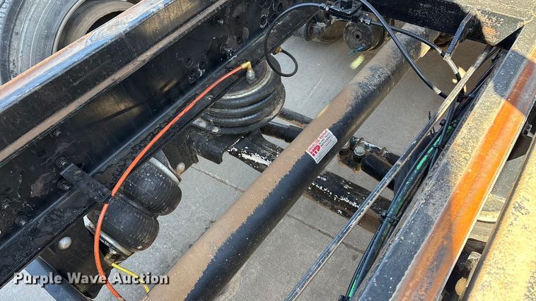 image for item FG0017 2013 Freightliner Cascadia dump truck