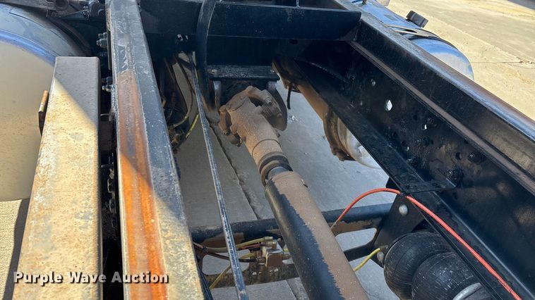 image for item FG0017 2013 Freightliner Cascadia dump truck