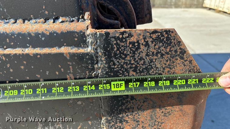 image for item FG0017 2013 Freightliner Cascadia dump truck