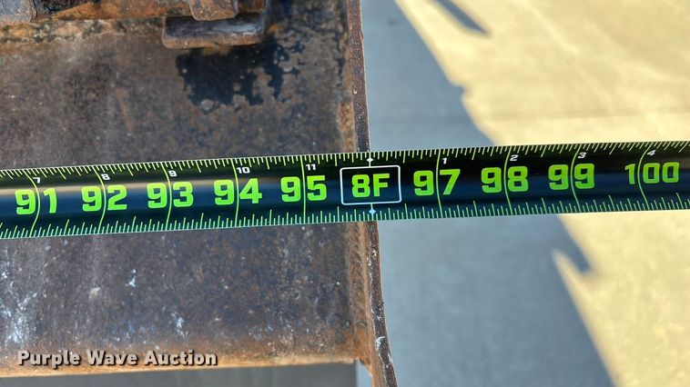 image for item FG0017 2013 Freightliner Cascadia dump truck