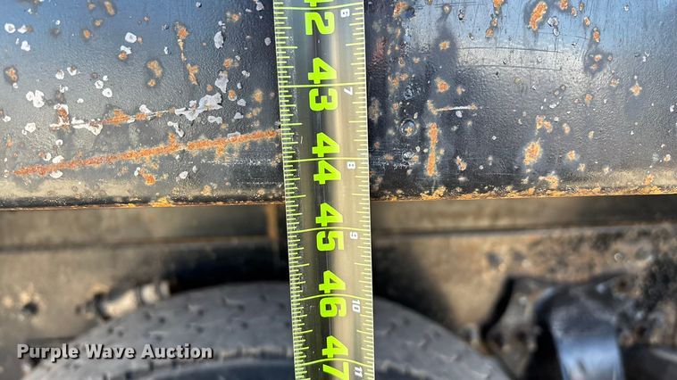 image for item FG0017 2013 Freightliner Cascadia dump truck