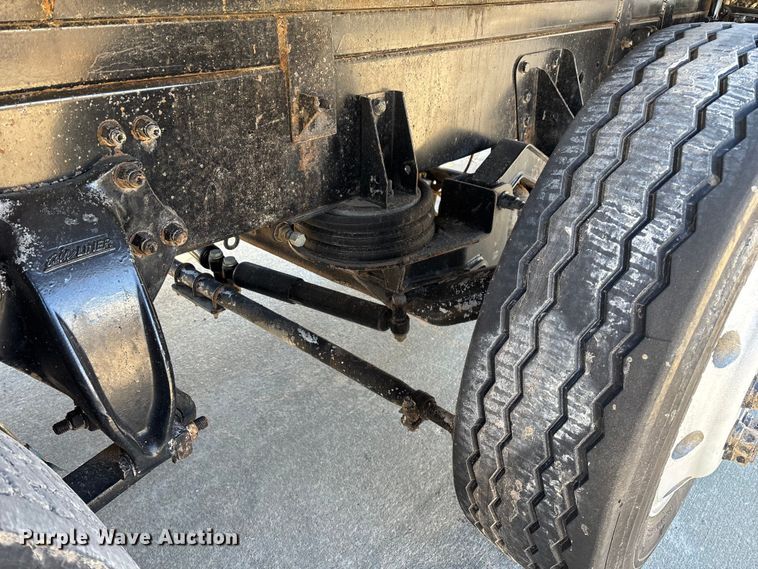 image for item FG0017 2013 Freightliner Cascadia dump truck