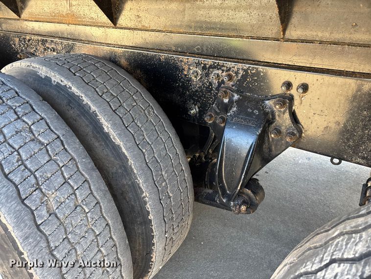 image for item FG0017 2013 Freightliner Cascadia dump truck