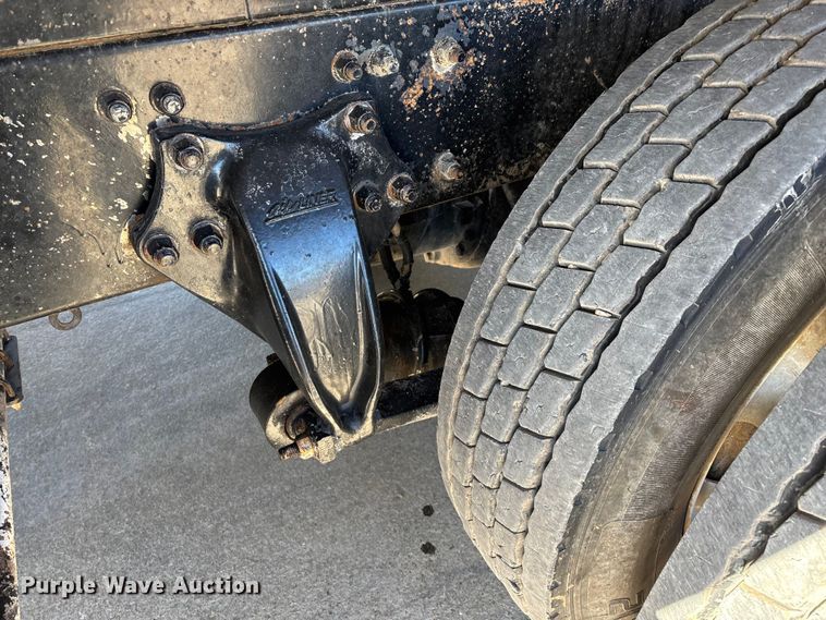 image for item FG0017 2013 Freightliner Cascadia dump truck