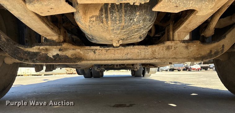 image for item FG0017 2013 Freightliner Cascadia dump truck