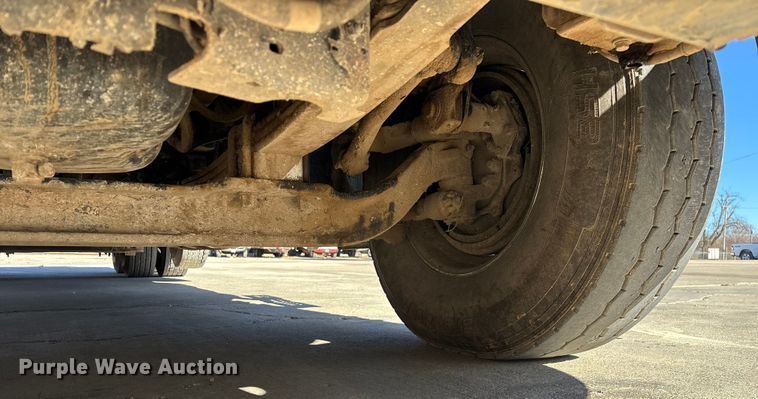 image for item FG0017 2013 Freightliner Cascadia dump truck