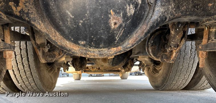 image for item FG0017 2013 Freightliner Cascadia dump truck