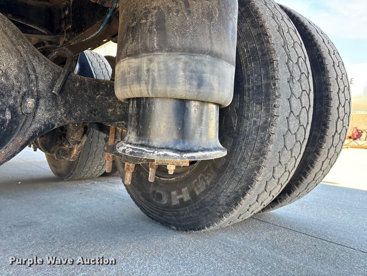 image for item FG0017 2013 Freightliner Cascadia dump truck