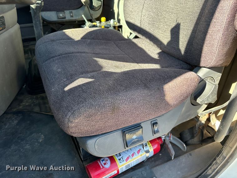 image for item FG0017 2013 Freightliner Cascadia dump truck