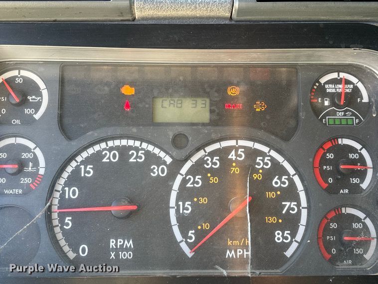 image for item FG0017 2013 Freightliner Cascadia dump truck