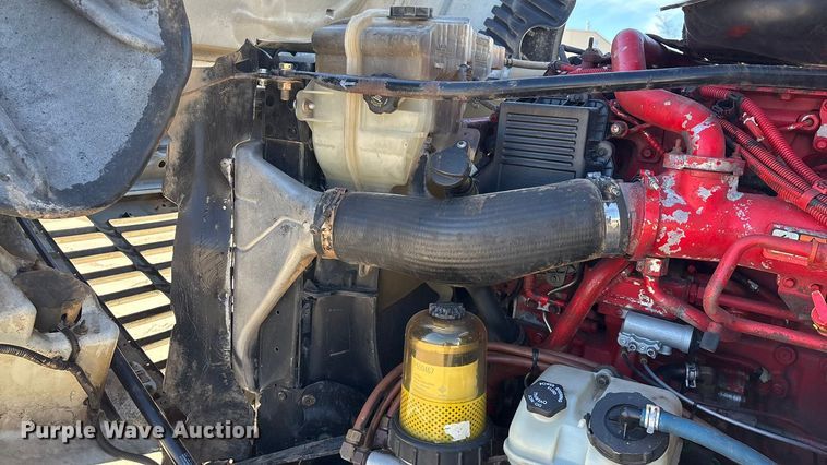 image for item FG0017 2013 Freightliner Cascadia dump truck