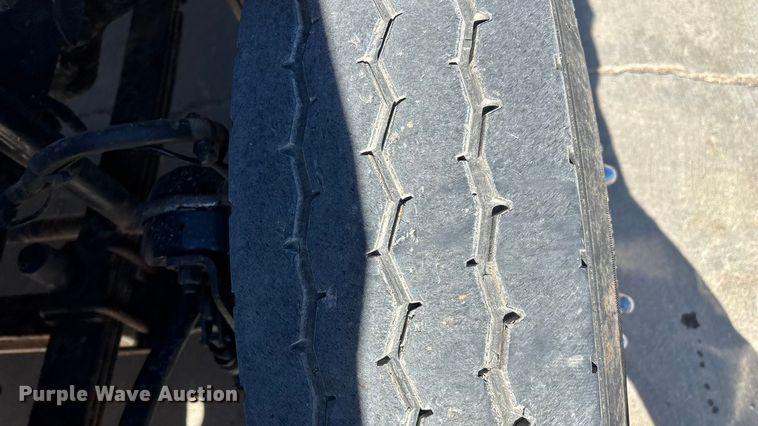 image for item FG0017 2013 Freightliner Cascadia dump truck