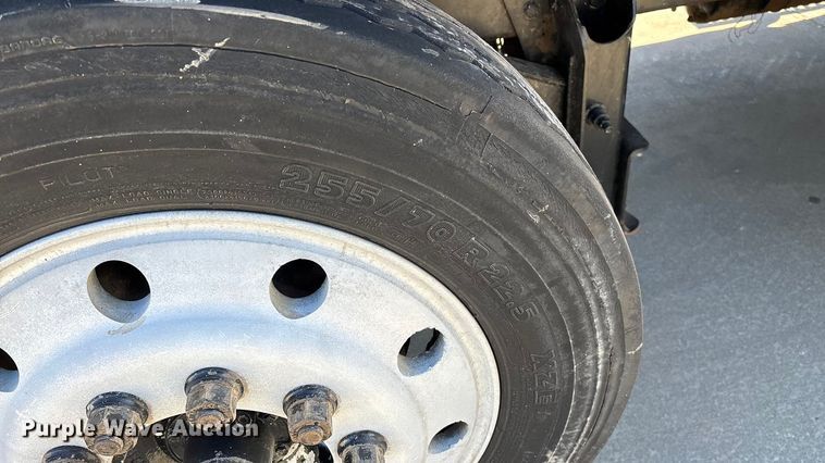 image for item FG0017 2013 Freightliner Cascadia dump truck