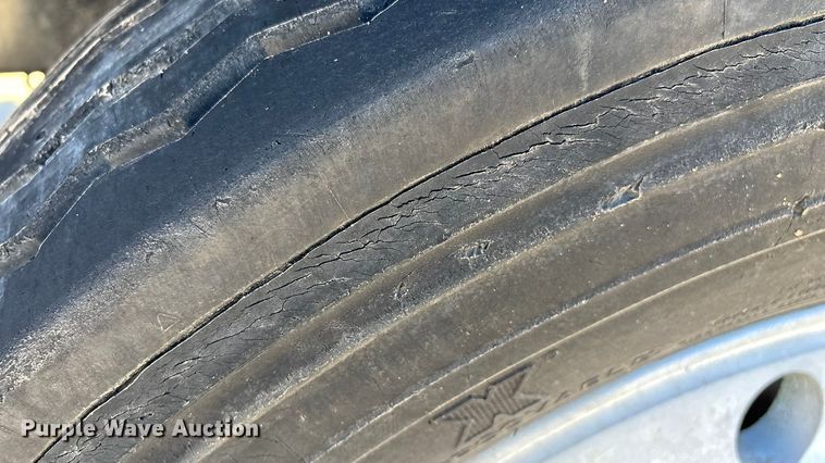 image for item FG0017 2013 Freightliner Cascadia dump truck