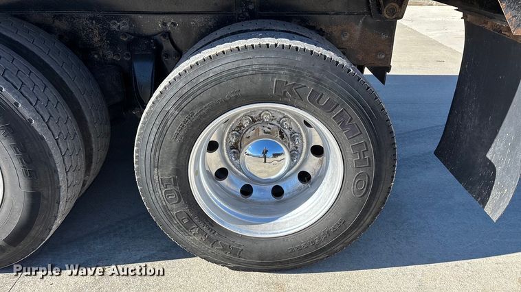 image for item FG0017 2013 Freightliner Cascadia dump truck