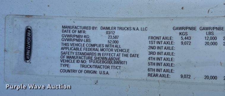 image for item FG0017 2013 Freightliner Cascadia dump truck